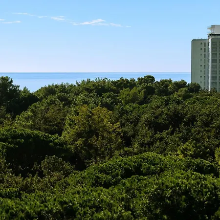 Bright Top-floor With Sea View Apartament Lignano Sabbiadoro